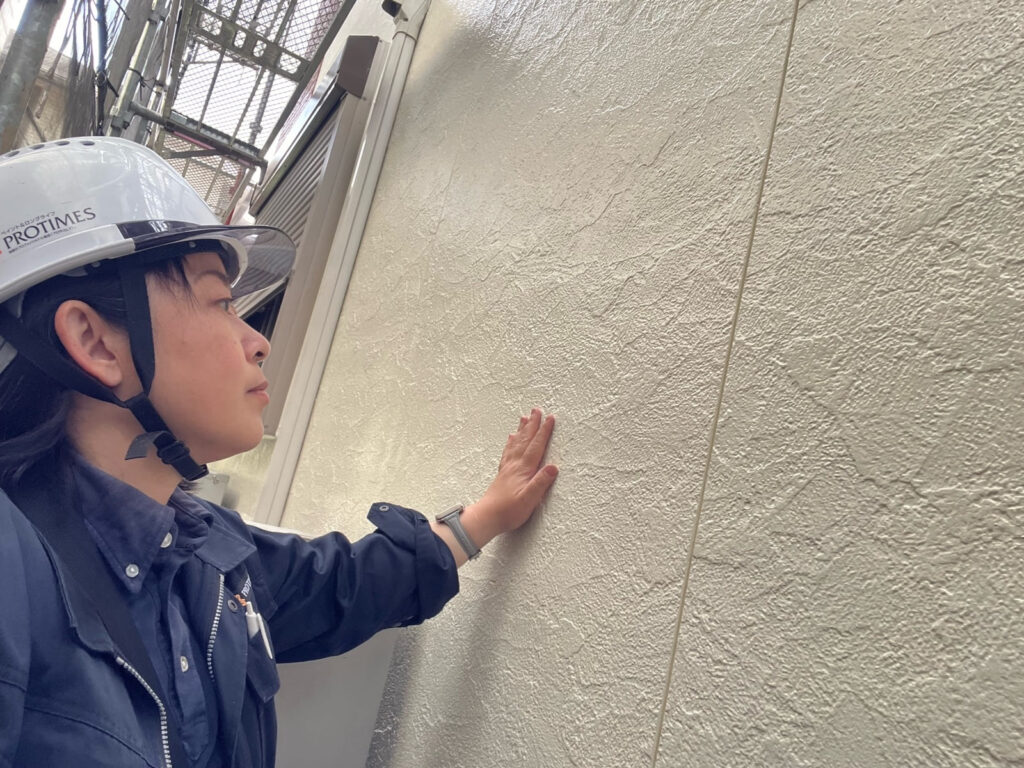 プロタイムズ明石駅前店の外装劣化診断士の画像