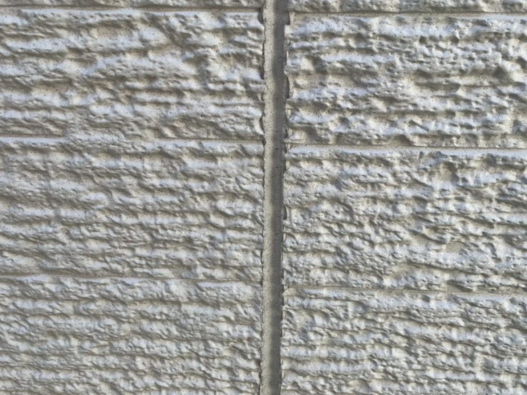 サイディング外壁のシーリングの痩せ・ひび割れ